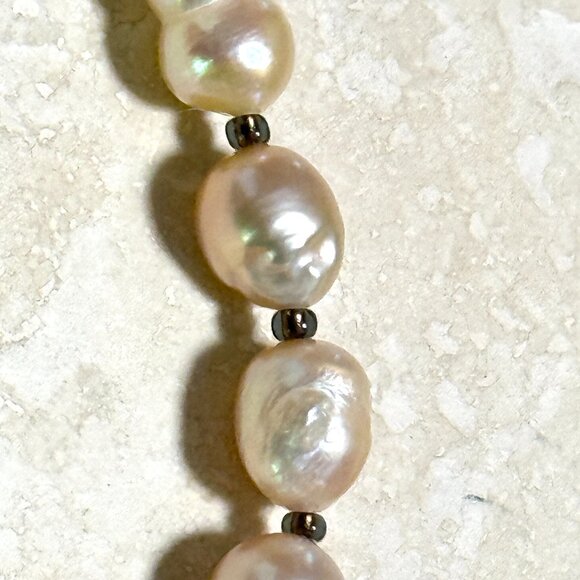 Genuine Pale Pink Freshwater Pearl Silver Cat on the Moon Beaded Short Necklace - Picture 8 of 10